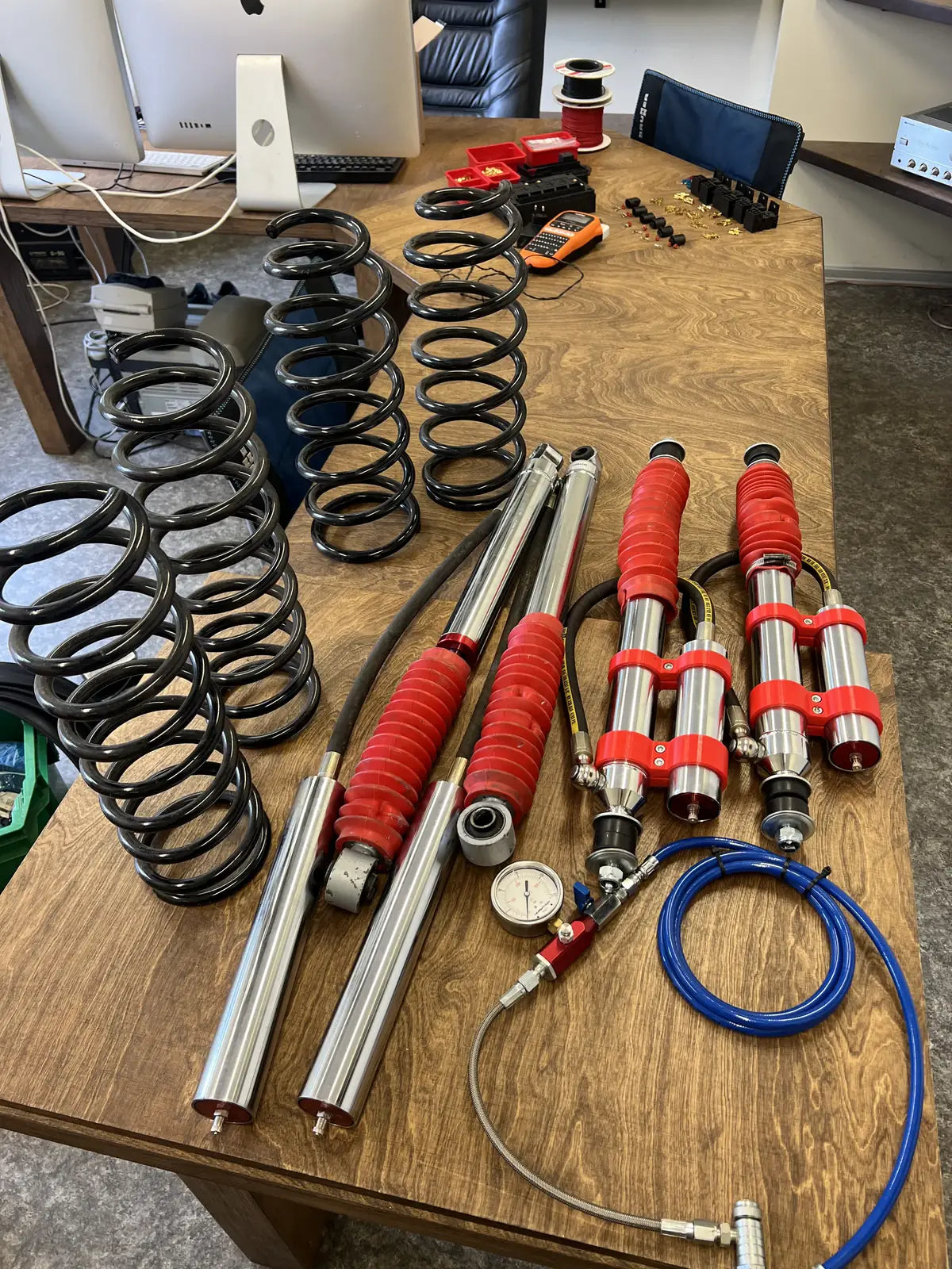 Adjustable off-road shocks heavy-duty suspension kit