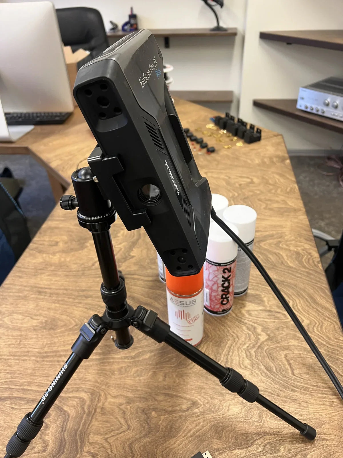 Shining 3D EinScan 2X Pro Plus factory refurbished handheld unit side detail