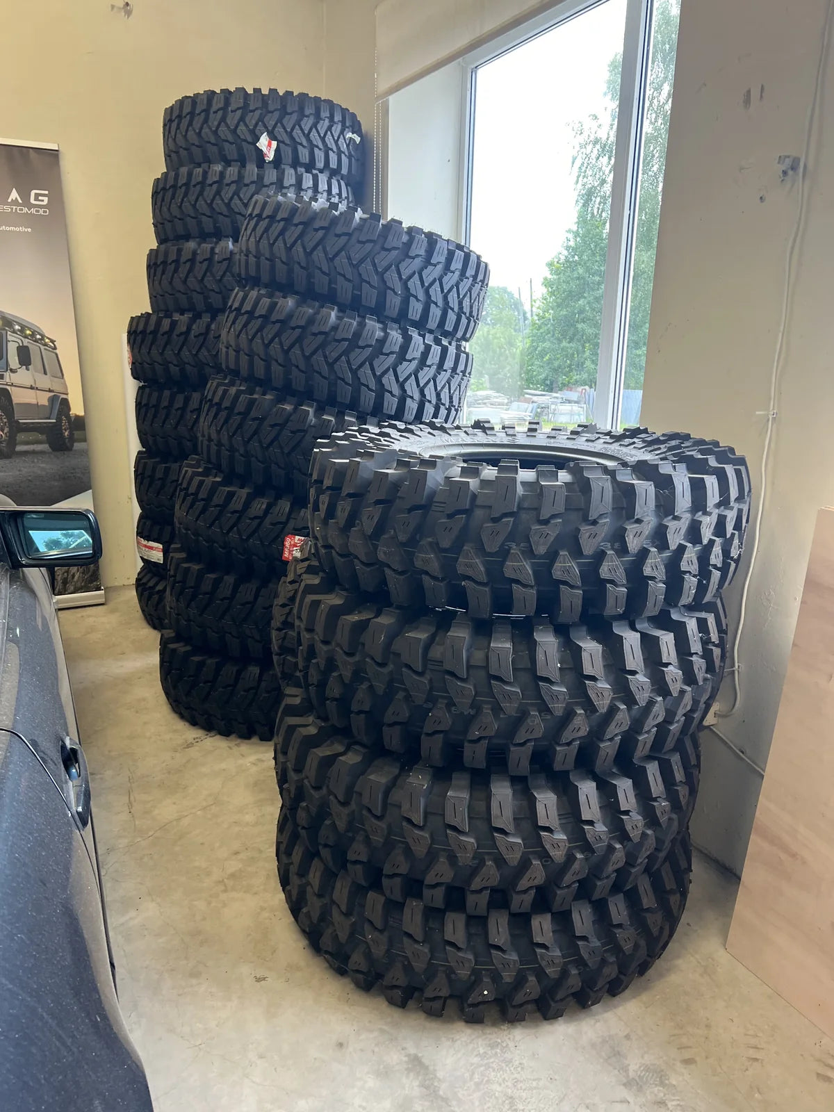 Maxxis Trepador 37 inch R16 tires