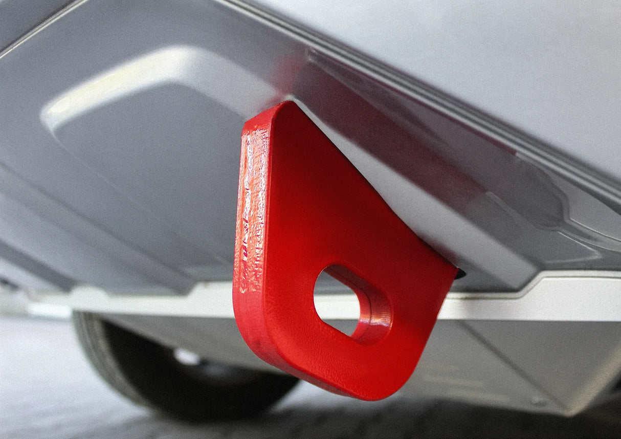 Volkswagen Amarok 2016 steel recovery points close-up detail