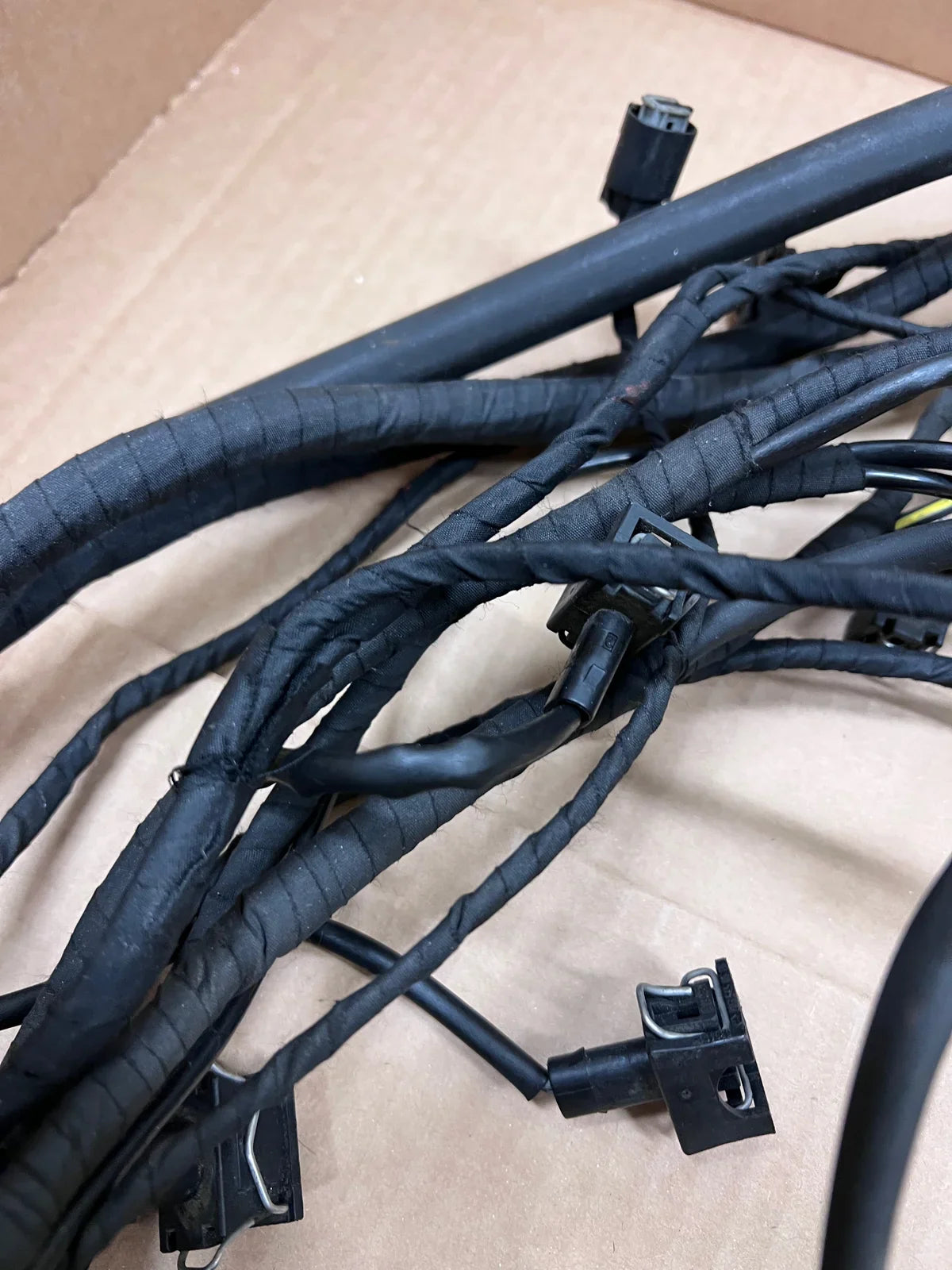 Mercedes W463 M104 wiring harness close-up product image