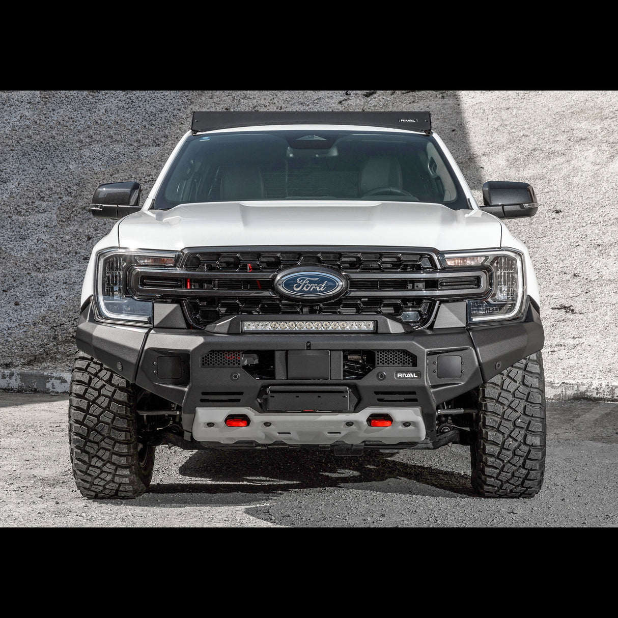 Ford Ranger (2022) RIVAL 4x4 aluminum front bumper – off-road protection detail view