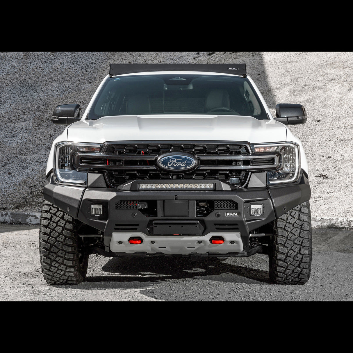 Ford Ranger (2022) RIVAL 4x4 aluminum front bumper – off-road protection detail view