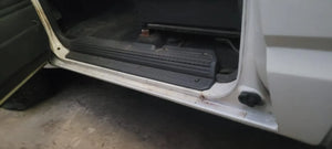Nissan Patrol Y60 side sill detail photo