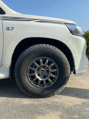 BRAID Fullrace T Dakar 8×17 – motorsport off-road wheel – angle view