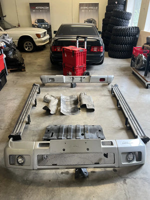 Mercedes G-Class W463 Lorinser parts front angle close-up