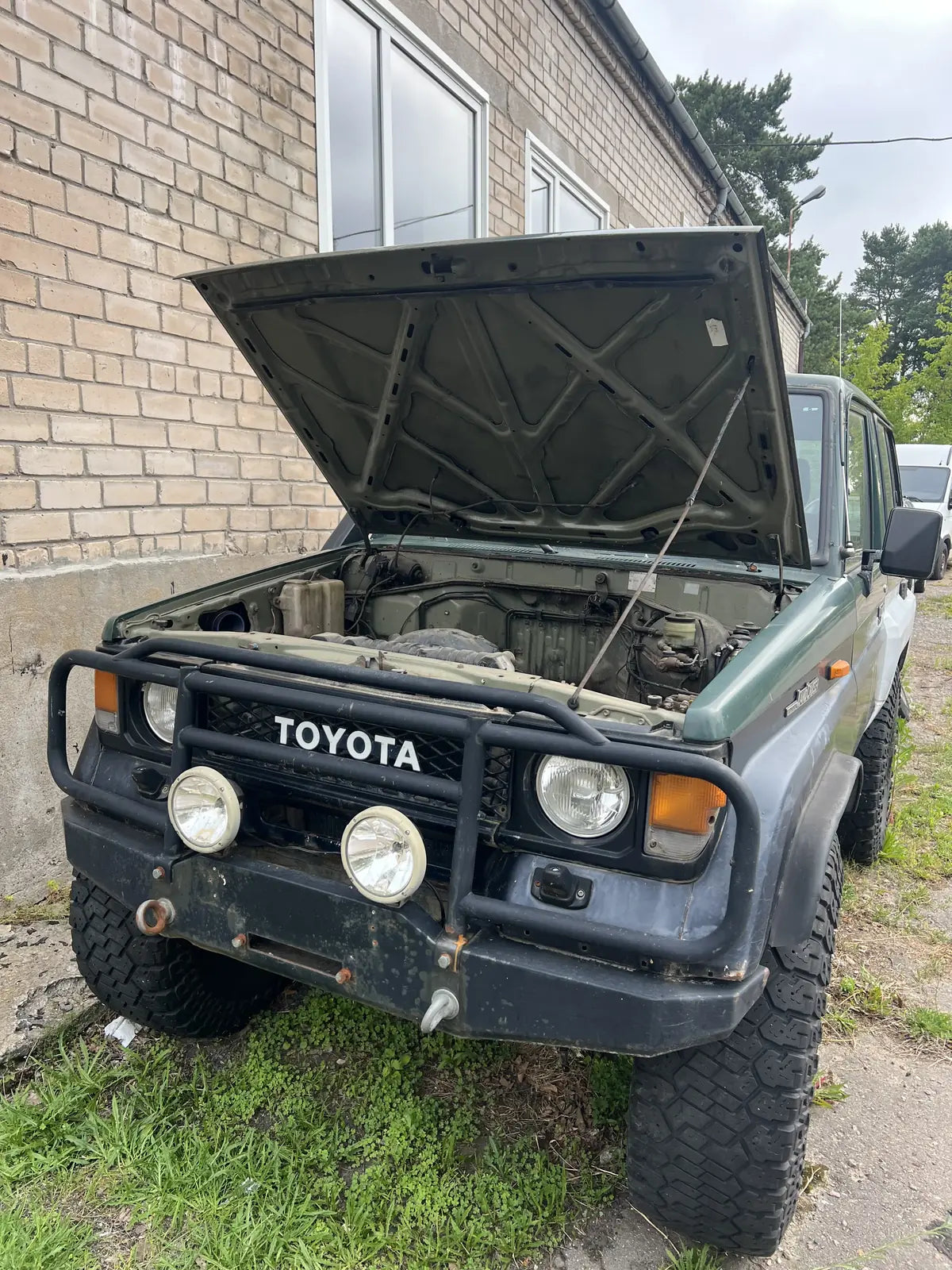 Toyota Land Cruiser 70 Off-Road Project 1986
