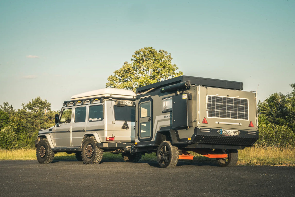 Overland-G aluminum rear bumper on G-Class with Tralis trailer at Abenteuer Allrad expo