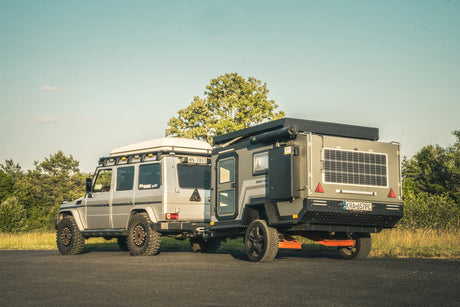 Overland-G aluminum rear bumper on G-Class with Tralis trailer at Abenteuer Allrad expo