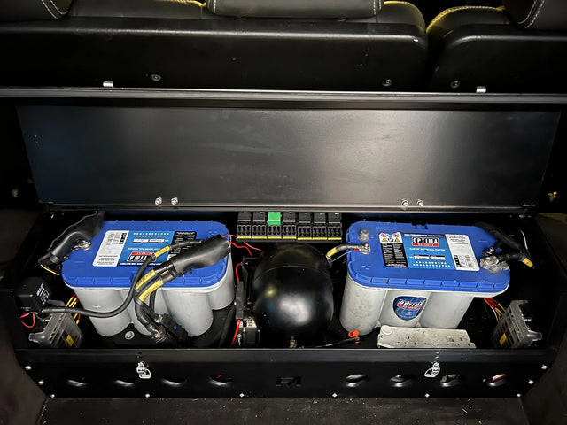 Overland-G dual battery wiring kit showing cables, fuses and terminal components