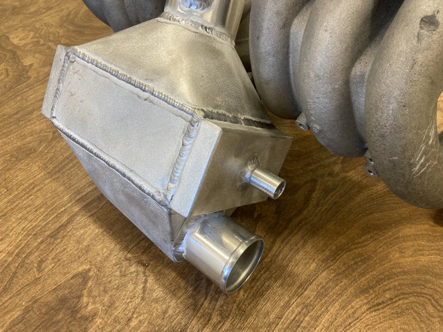 Overland-G water-to-air intercooler kit side profile showing core thickness and inlet outlet