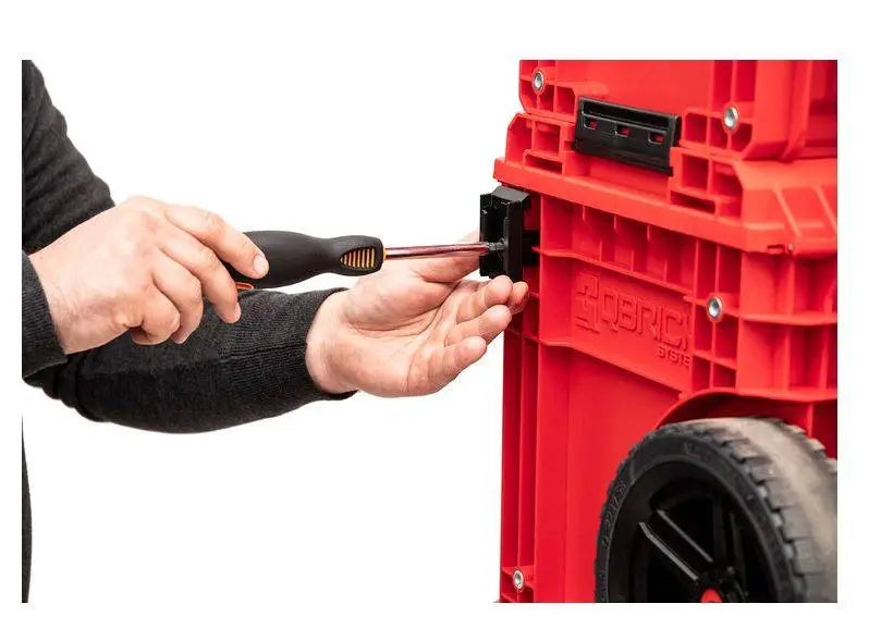 Qbrick ONE connecting side adapters for tools with Shopify ID