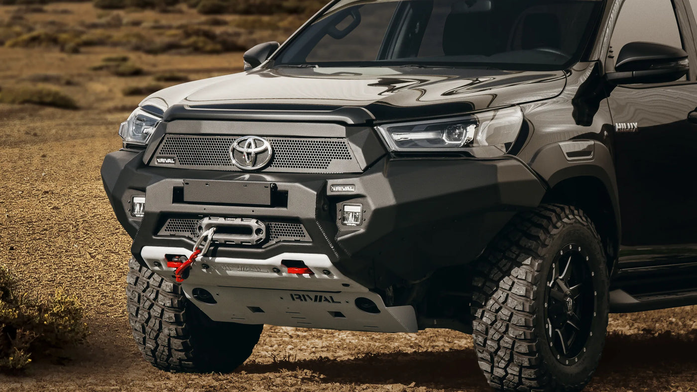 Hilux equipped for off-road travel | FastMotion